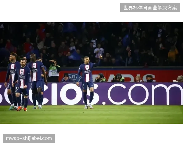 维蒂尼亚决赛场上送出141次传球，用大师级表现串联巴黎圣日耳曼全场攻防